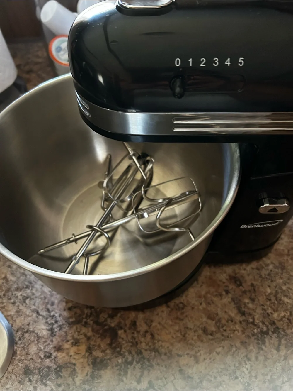 Brentwood Black Stand Mixer with Stainless Steel Bowl